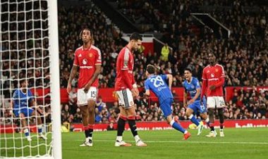 مانشستر يونايتد يودع كأس الرابطة بالخسارة أمام برايتون