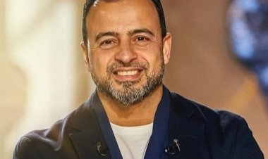 مصطفى حسني يوضح حقيقة الحزن على فقدان الأحبة