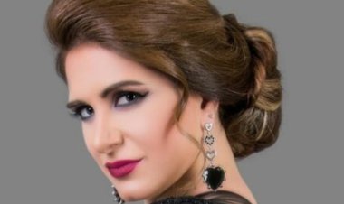 ميرنا وليد تعرض مسرحية «قمر الغجر» بمسرح البالون