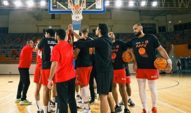 «‏‎رجال سلة الأهلي» يواجه الزمالك بثالث لقاءات نصف نهائي دوري السوبر