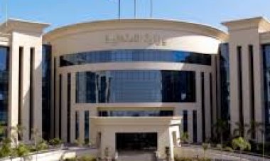 مصدر أمني يكشف حقيقة فيديو احتجاز ضابط بالقاهرة: مفبرك بالكامل

 