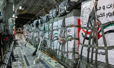 الدفاع الإماراتية: 20 إسقاطًا جويًا على شمال غزة بحصيلة 989 طن مساعدات منذ بدء العملية الإنسانية