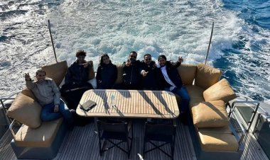 كريم عبد العزيز يعلن موعد عرض أحدث أفلامه «الأرض السوداء»