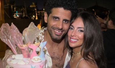 ظهور جديد يجمع حمدي الميرغني وزوجته.. وتعليق طريف من إسراء