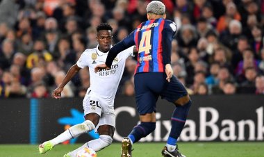 التشكيل الرسمي لقمة ريال مدريد وبرشلونة في «كلاسيكو الأرض»