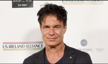 وفاة باتريك مولدون بشكل مفاجئ عن 57 عامًا إثر أزمة قلبية