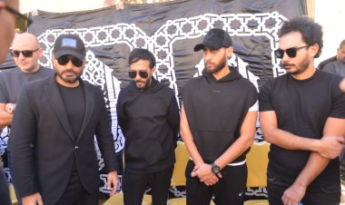 بالصور| تامر حسني ونجوم الفن والرياضية يشاركون جنازة والده الفنان أحمد عصام
