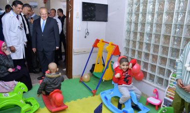 الخشت يشيد بقدرات وأداء المعهد القومي للأورام في علاج الأطفال وقبوله للحالات الصعبة