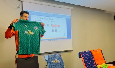 بيراميدز بالزي الأزرق أمام نواذيبو الموريتاني بدوري الأبطال