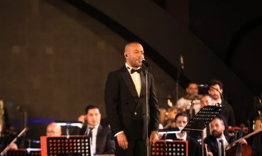 بالصور| حفل تامر عاشور كامل العدد ضمن فعاليات مهرجان الموسيقى العربية