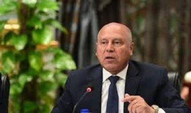 عقب تصاعد الانتقادات له بعد حادث المنوفية والمطالبة بإقالته من وزارة النقل.. الفريق كامل الوزير: لن أستقيل