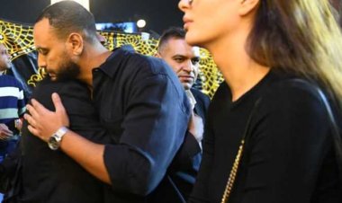 هنادي مهنا وأحمد خالد صالح يظهران سويًا في عزاء والد محمد رمضان بعد شائعات الانفصال