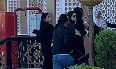 بحضور ريهام عبد الغفور ويسرا.. انهيار تارا عماد أثناء تشييع جنازة والدتها (صور)