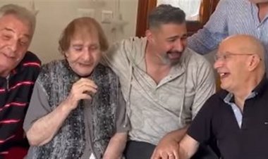 ياسر جلال ومحمود حميدة يزوران محيي إسماعيل في دار كبار الفنانين