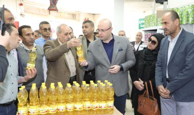 محافظ بني سويف يتفقد عددا من الهايبرات والسلاسل التجارية