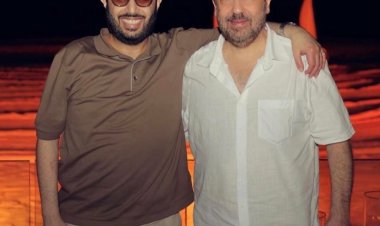 في أول لقاء لهما.. تركي آل شيخ يرحب بالموسيقار محمد ضياء في محل إقامته بالساحل الشمالي