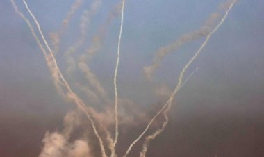 إعلام إسرائيلى: عدد من الجرحى جراء سقوط صواريخ على مدينة بئر السبع