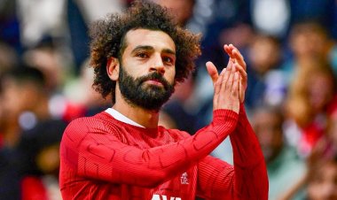 ليفربول يسابق الزمن لتجديد عقد صلاح.. والأندية السعودية تترقب