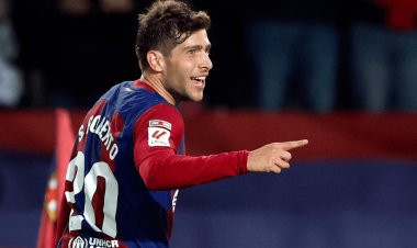 ساهم في 25 لقبا..  برشلونة يعلن رحيل قائد الفريق