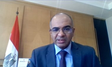 الإسكان تبحث مع البنك الأوروبي للاستثمار موقف المشروعات المشتركة