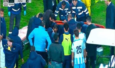 سقط مغشيا عليه.. إصابة قوية للاعب بيراميدز ونقله بسيارة إسعاف