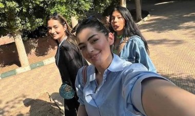 صور جديدة تجمع بين الشقيقتين  ليلى وملك زاهر بعد تعافى الأخيرة من الوعكة الصحية