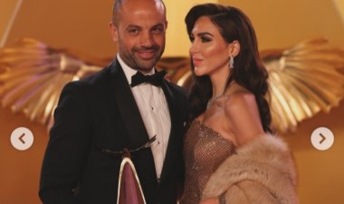 موسى عيسى يحصد جائزة أفضل فيلم عن "ولاد رزق- القاضية" من  joy awards.. وزجته تدعمه