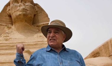 زاهي حواس: سنستعيد رأس نفرتيتي وحجر رشيد من الخارج