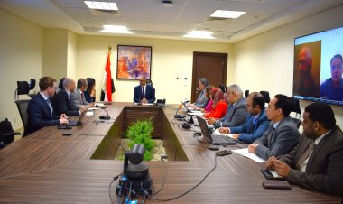 نائب وزير الإسكان يستقبل بعثتي البنك الدولي والآسيوي لمناقشة خدمات الصرف