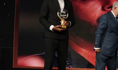 جائزة دير جيست.. عصام السقا يحتفل بتكريم مسلسل صحاب الأرض