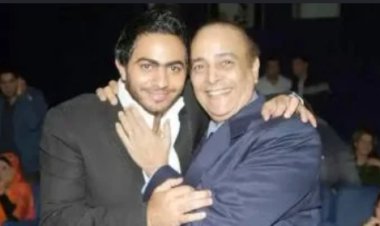 «هو شايف نفسه فيا».. ماذا قال تامر حسني عن والده قبل رحيله؟