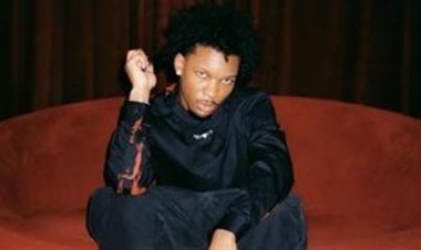 العثور على جثة مراهقة صغيرة في سيارة المغني الأمريكي D4vd