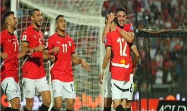 الشوط الأول.. منتخب مصر يتقدم على غينيا بيساو بهدف محمد حمدي