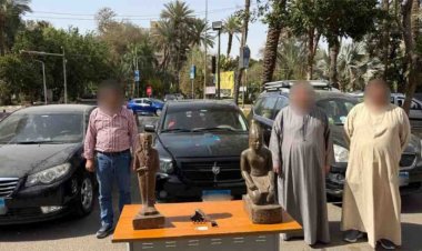 إحباط محاولة شخصين بيع تمثالين من الجرانيت عقب إيهام مواطن أنها قطع أثرية بالقاهرة 