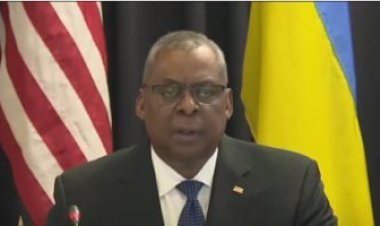 وزير الدفاع الأمريكي: الولايات المتحدة لن تسمح بسقوط أوكرانيا