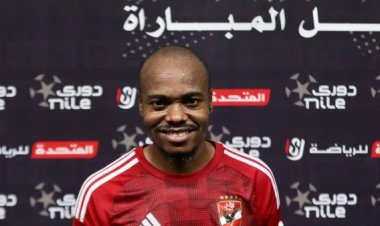 عبد الناصر زيدان يفجر مفاجأة: بيرسي تاو وقع للزمالك وسينهي كل أموره مع الأهلي "فيديو"