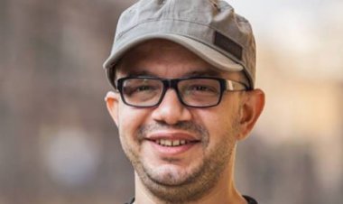 إصابة الكاتب عمر طاهر بأزمة صحية ودخوله المستشفى