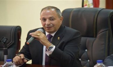 محافظ بورسعيد: سناتر الدروس الخصوصية هولع فيها والولاد هيرجعوا المدارس