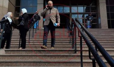 بنفسه.. حسام المندوة يتسلم حكم الإدارية العليا لاستمراره بمجلس الزمالك