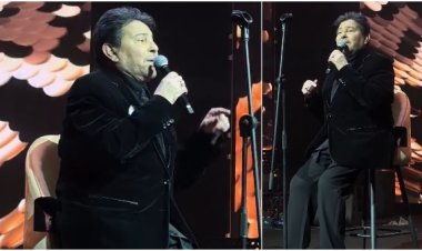 جالسا على كرسي.. هاني شاكر يحيي أول حفل له بعد جراحة العمود الفقري