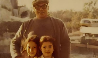 رانيا فريد شوقي تستعيد لحظات الطفولة مع والدها.. صور 