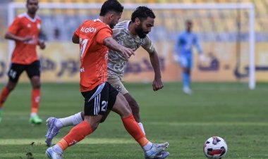 الأهلي يفرط في الابتعاد بصدارة الدوري بتعادل مخيب أمام فاركو