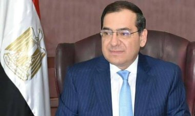 تنفيذ مشروعات تجريبية لاستخدام الطاقة الشمسية في آبار الإنتاج البترولي