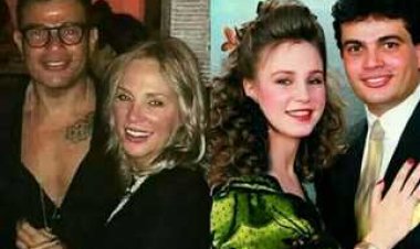 خيري بشارة: شيرين رضا كنت بتختار ملابس عمرو دياب في فيلم «أيس كريم في جليم»