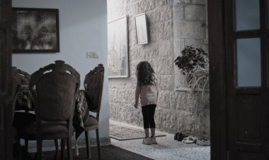 «أطارد شبحًا يطاردني» و«مار ماما» يشاركان في مهرجان الأرض السينمائي