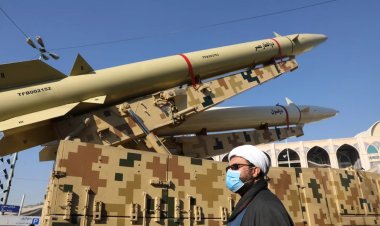 وسائل إعلام عبرية وإيرانية: إيران أطلقت صواريخ باليستية مجنحة تجاه إسرائيل