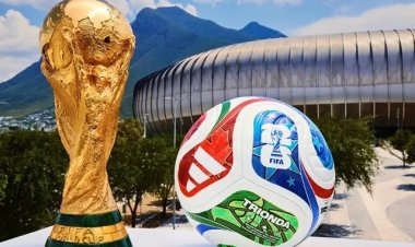 ناصر عباس الخبير التحكيمي: كاس العالم  الحالي  شهد ازدواجية في المعايير التحكيمية