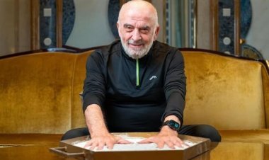 سلوم حداد يضع بصمته على "حائط الشهرة" في موسم الرياض تكريمًا لمسيرته الفنية