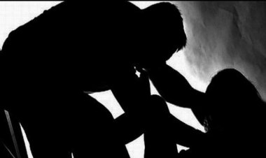 «كتم أنفاسها ومزق ملابسها».. حكاية مُعاقة اعتدى عليها  جارها بالإسكندرية