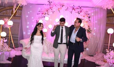 بالصور| حكيم وحمادة هلال والبحراوى وسعد ودينا يشعلون حفل خطوبة بنت ياسر داود